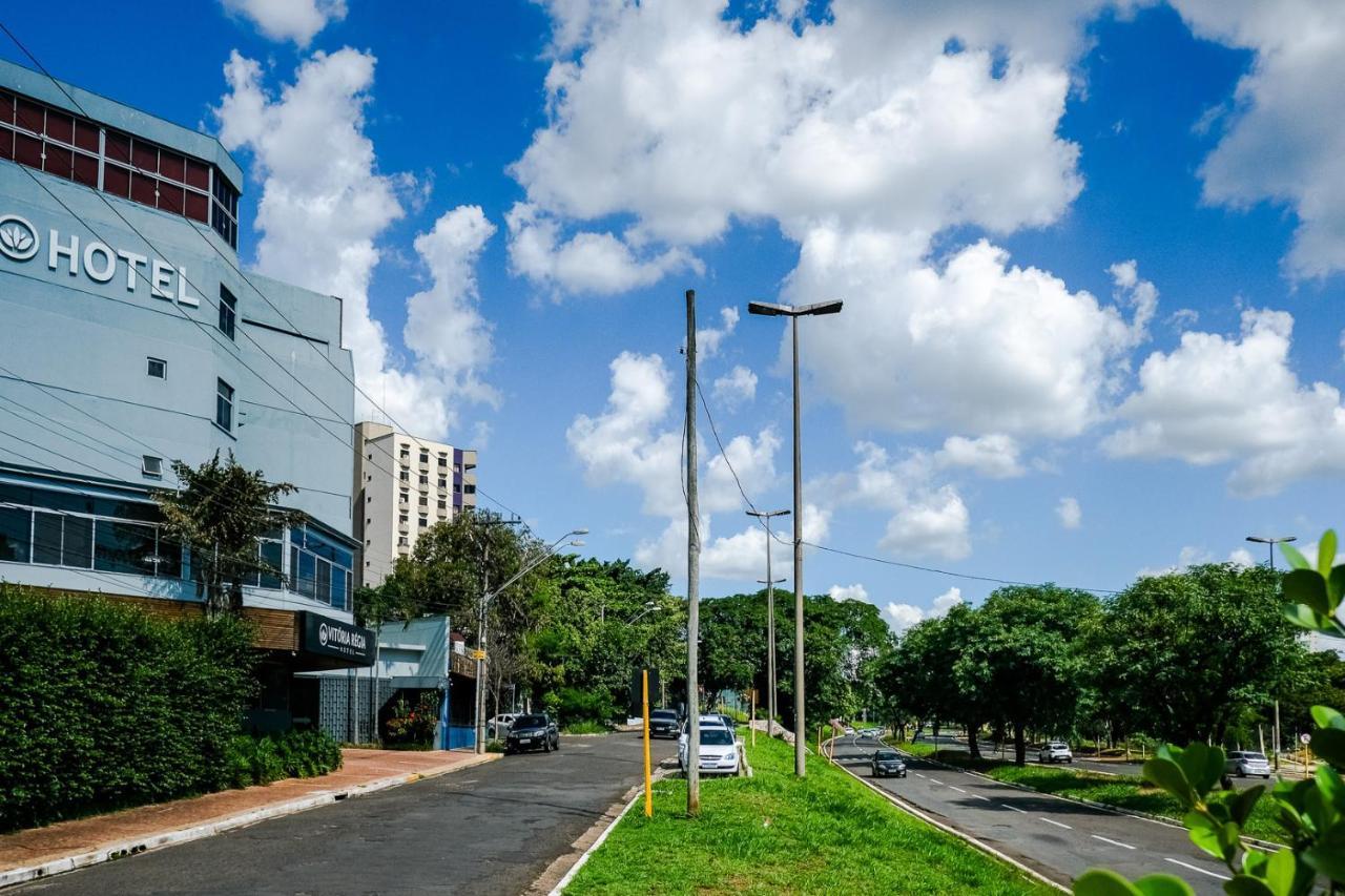 Vitoria Regia Hotel באורו מראה חיצוני תמונה